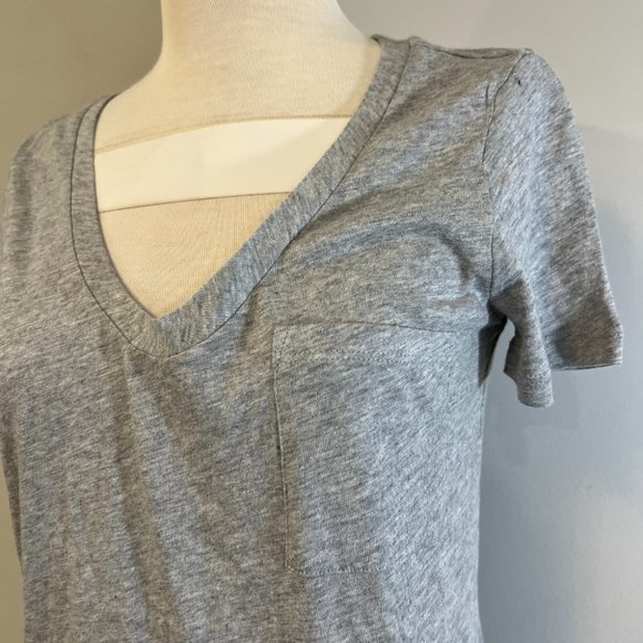 NWOT CASLON Grey Scoop Neck with Pocket Tee (XS) - Picture 3 of 8